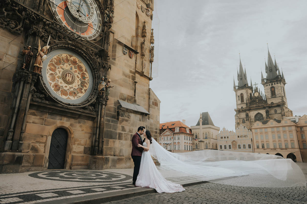 Top 5 Pre Wedding Shooting Spots in Prague